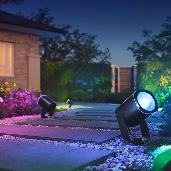 GOVEE OUTDOOR SPOTLIGHTS 2 - Image 3